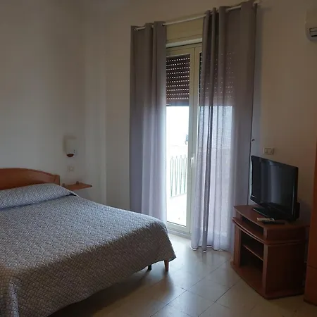 Souvenir Hotel